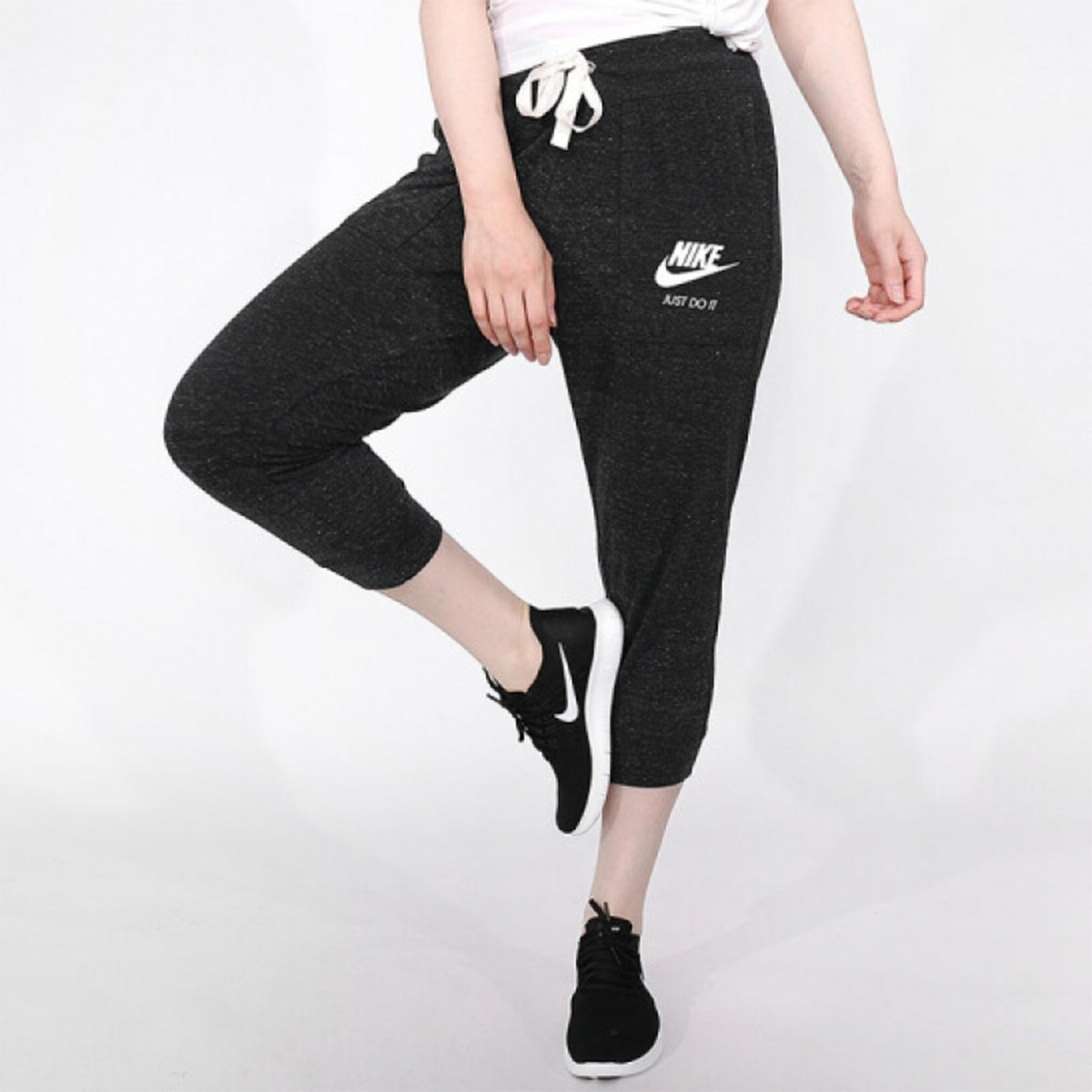 女裤夏季款运动休闲透气舒适针织七分裤