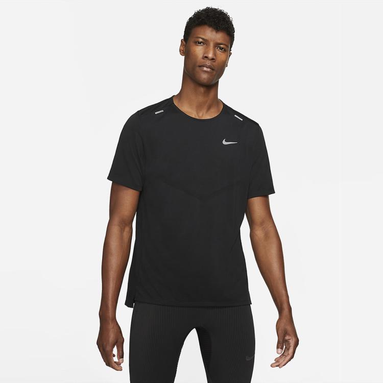 Nike 耐克短袖t恤 夏季男子舒适透气休闲运动短袖上衣 In Black