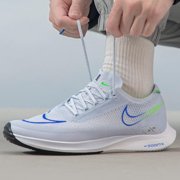Nike Zoomx Streakfly 轻盈支撑 男子公路竞速跑步鞋 In Gray