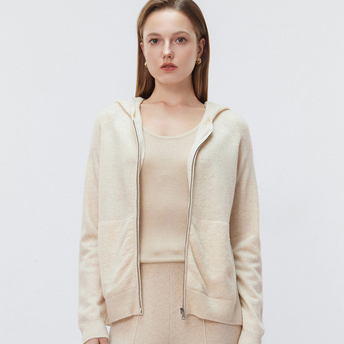 ������ һ�߳���ϵ�д�ɫ�⴩���аٴ����֯��ë�� 94Ԫ