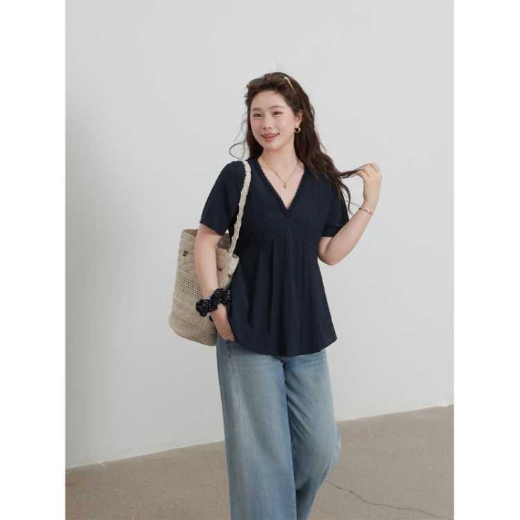 大婉酱 【柔美气质】微胖大码显瘦伞摆小衫26女夏新款韩系小众V领衬衫