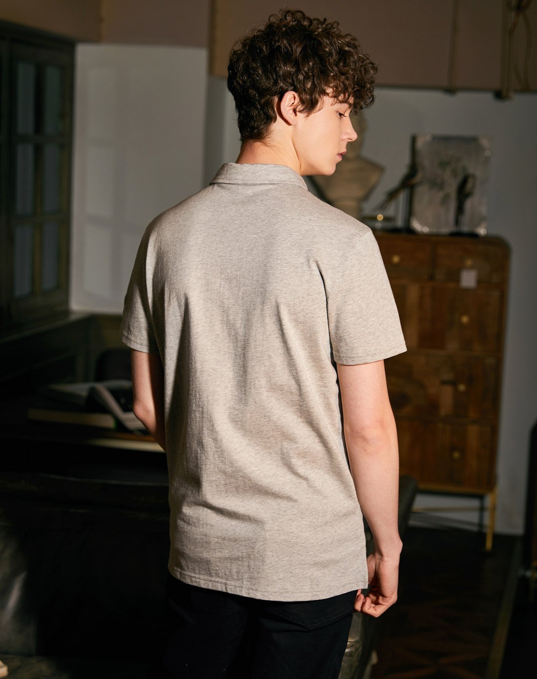 男前胸字母绣花polo