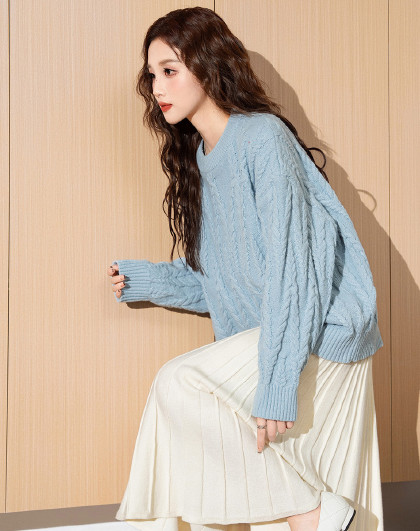 2024冬季女圆领净色绞花套头毛线衫毛衣简约温柔百搭气质韩版