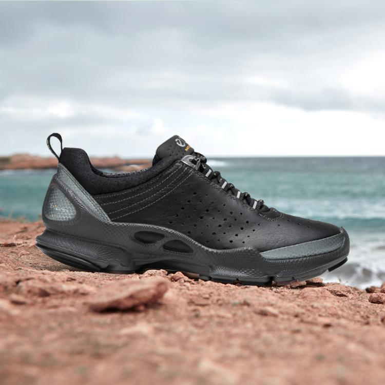 ECCO 透气运动跑步鞋女健步鞋BIOM健步C091503