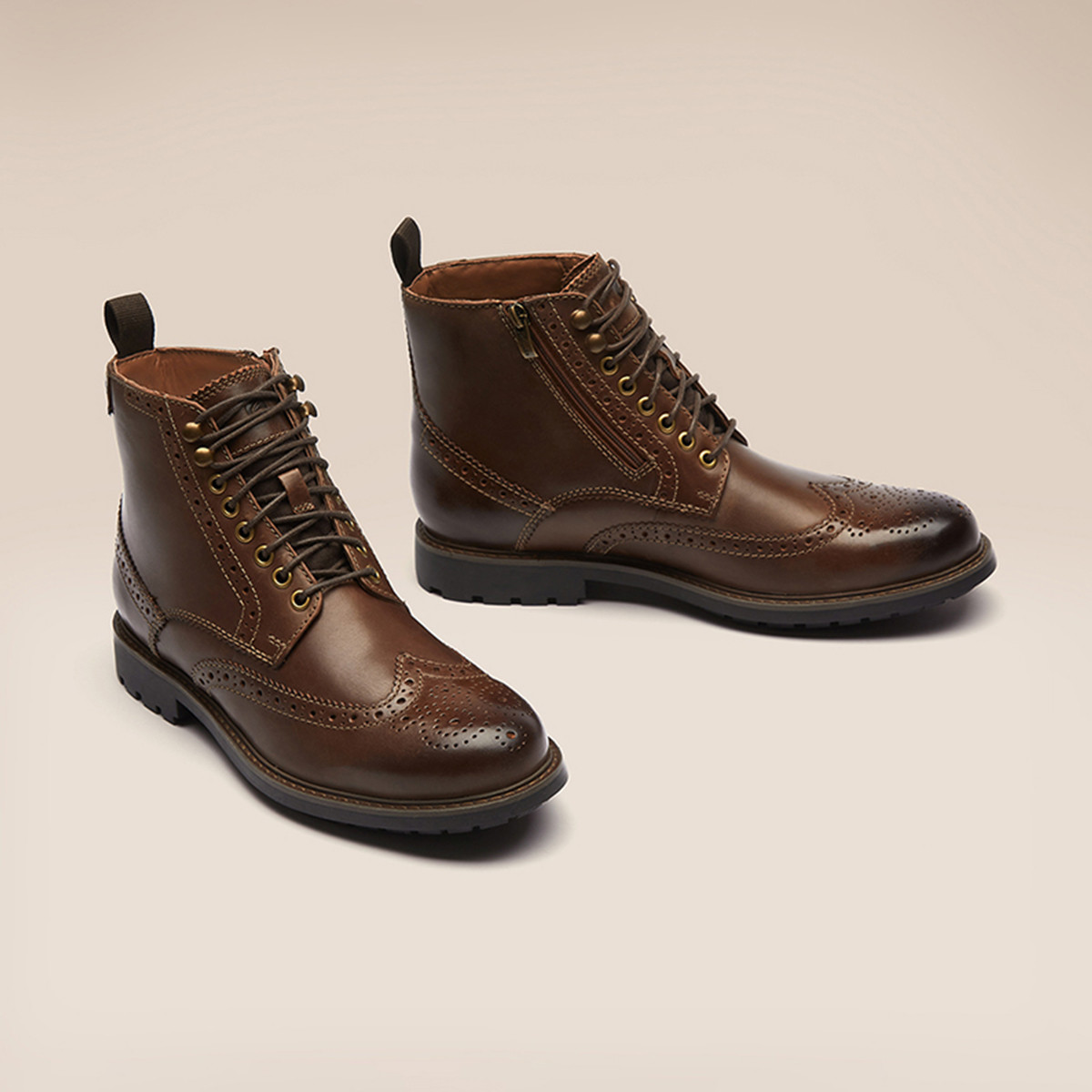 30款clarks男鞋特卖清单,低至2折,顺丰包邮!一双的价格买三双!