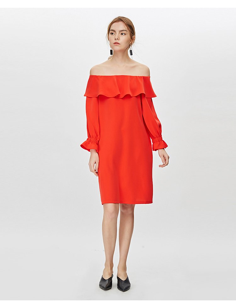 荷叶边一字领a型中袖中长连衣裙