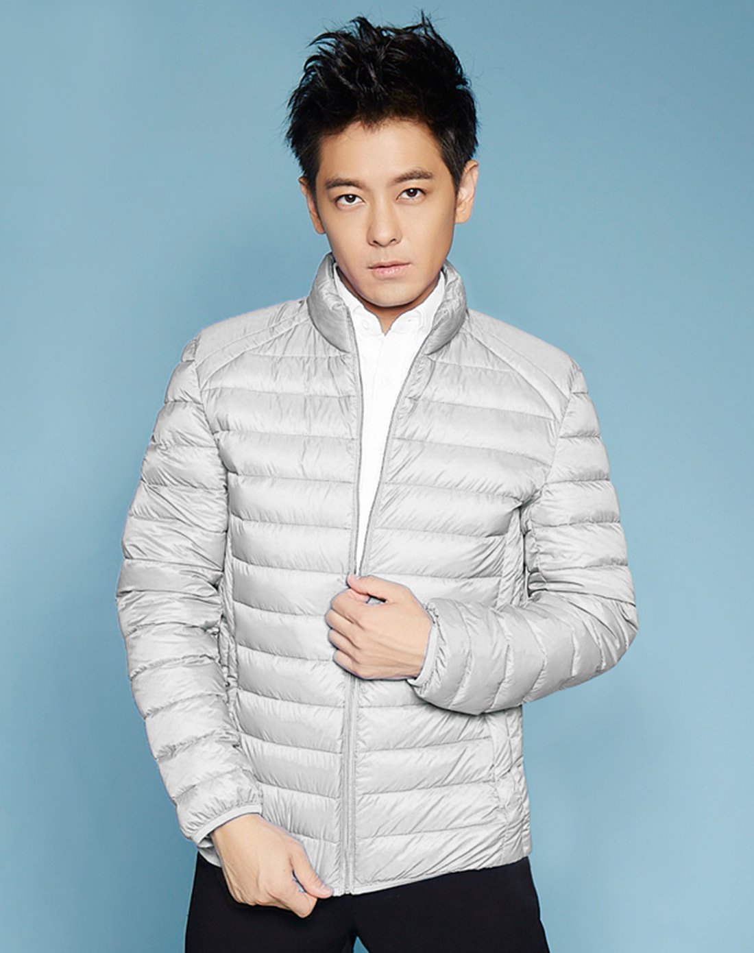 轻薄舒适百搭羽绒服