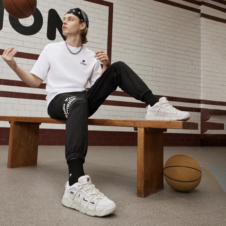 Fila 【面包鞋】男鞋fusion系列运动轻便百搭休闲鞋男复古篮球鞋 In Gray