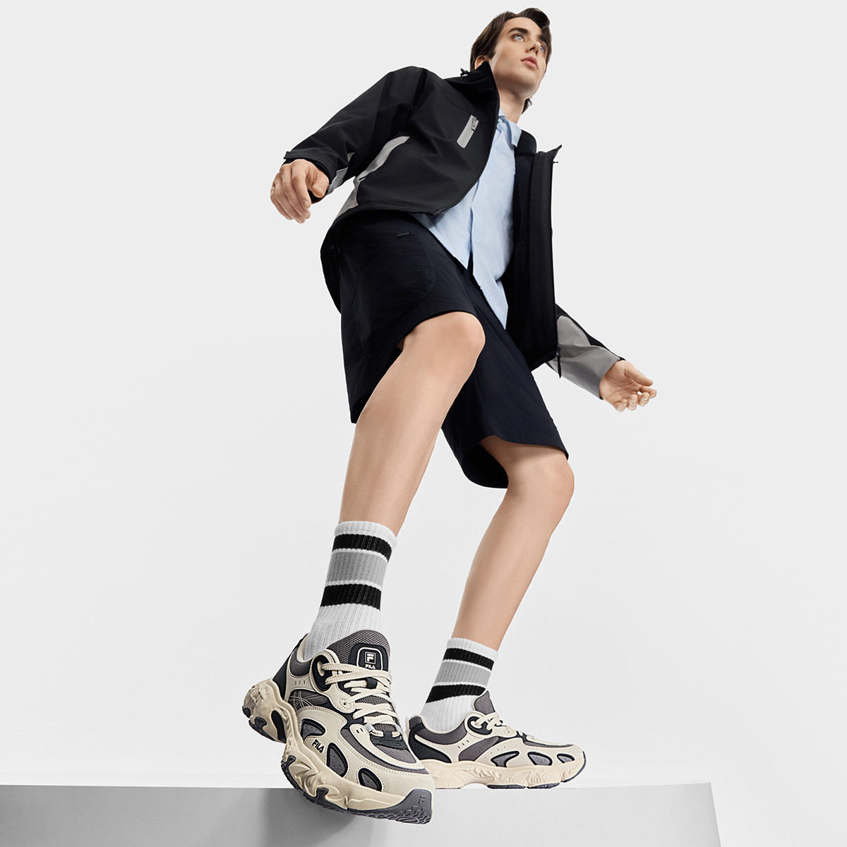 FILA ���쫷�Ь ��Ь�Ͱ��ϵ�Ь Ħ���˶�Ь ��Լ�ճ� 424Ԫ