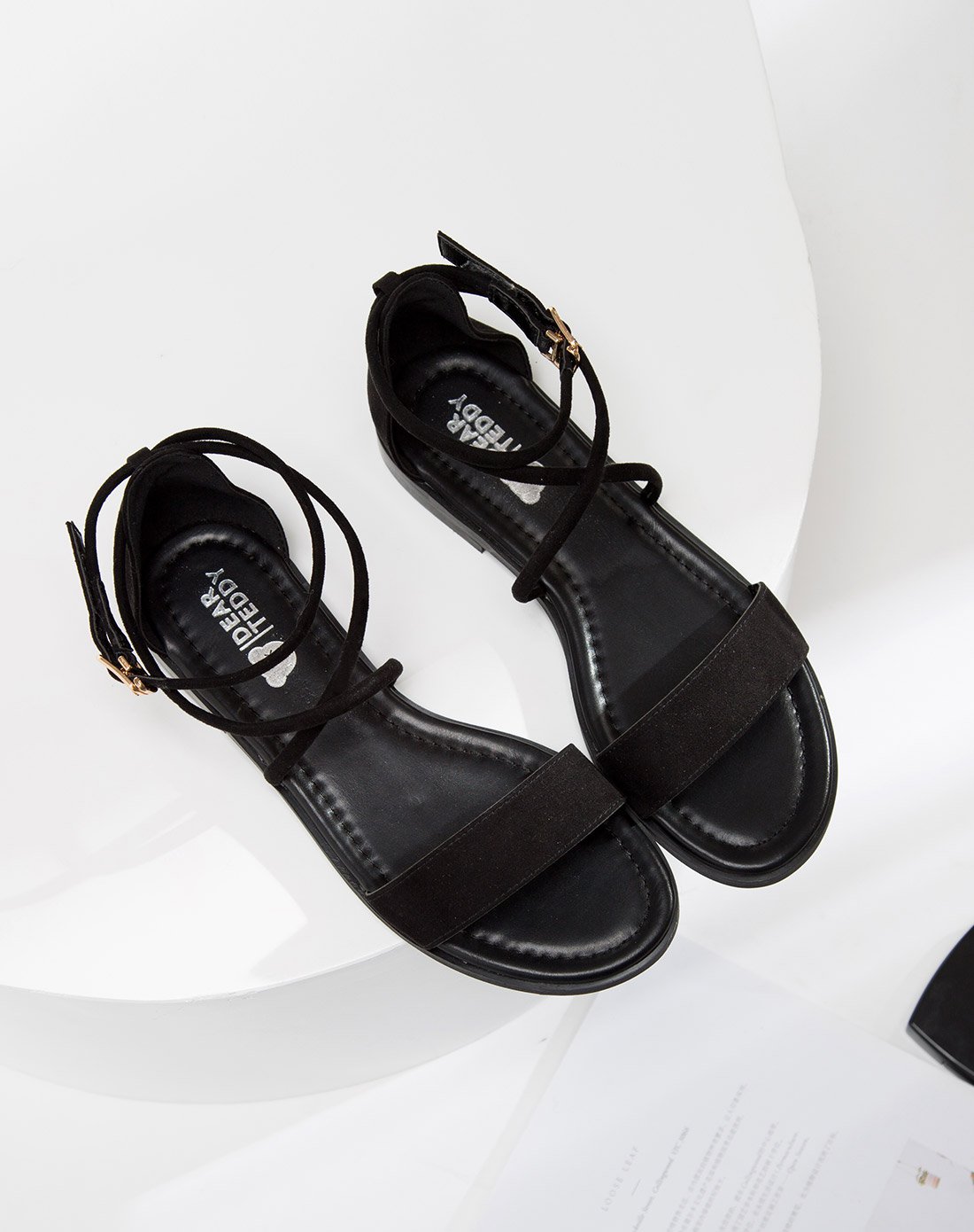 2017夏季新款平底交叉绑带凉鞋时尚黑