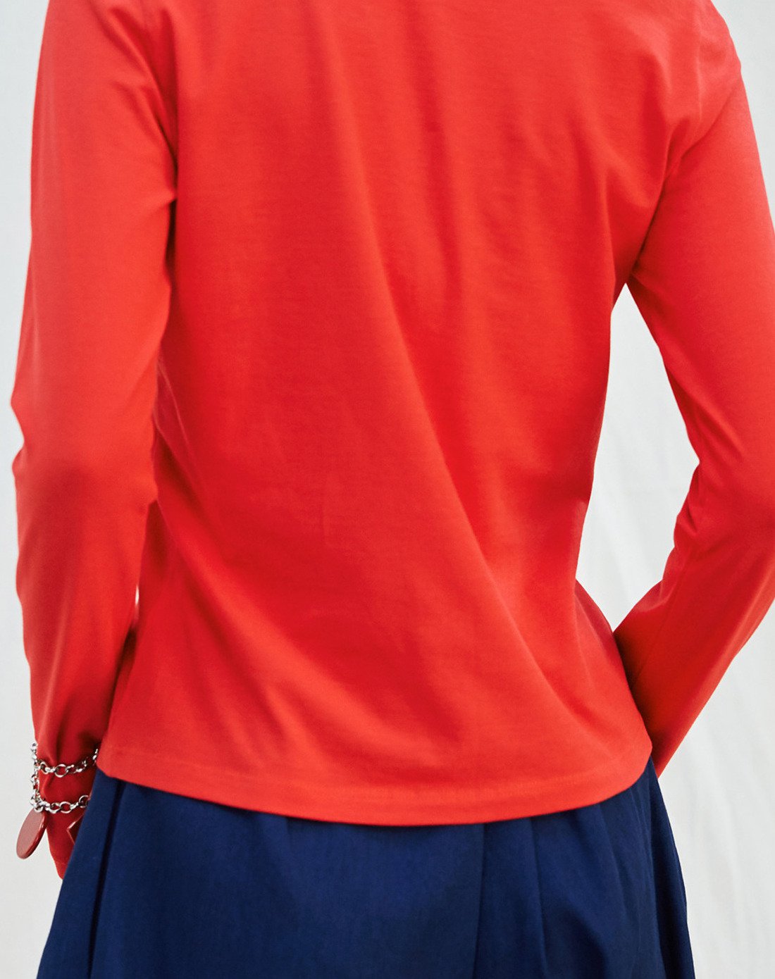 纯色压褶圆领直筒长袖t恤