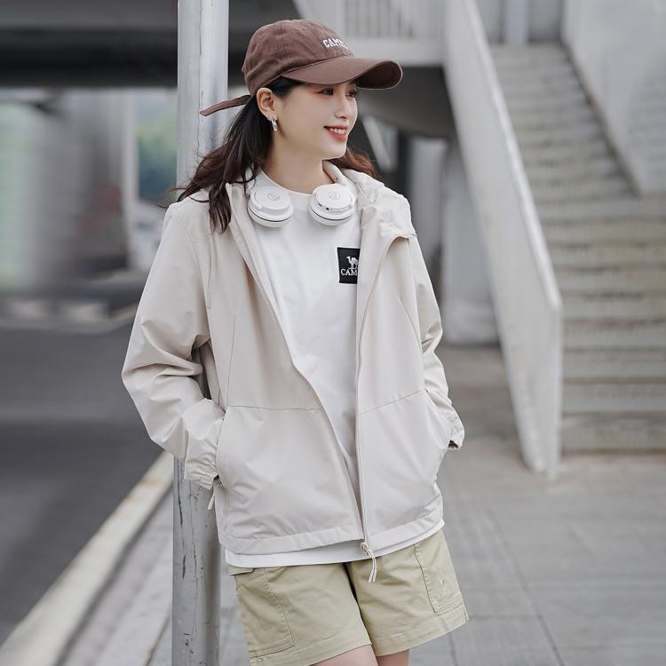 骆驼 【轻量舒适】运动外套女梭织防风衣女春秋连帽风衣户外夹克外套