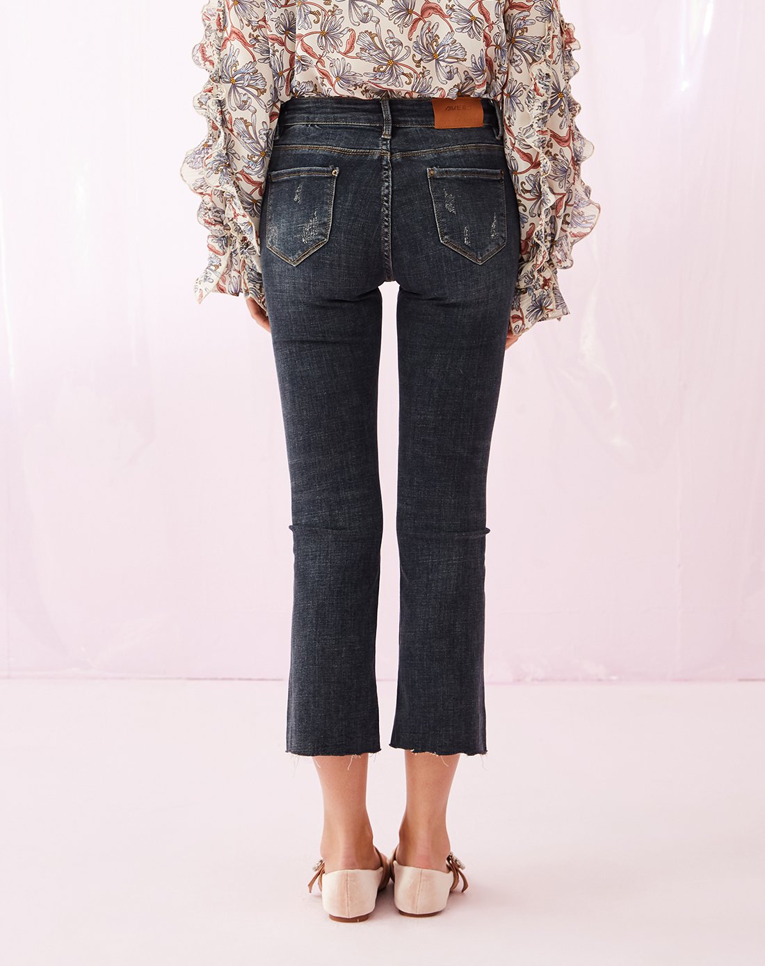 aike爱客2018春装新款显瘦破洞九分牛仔裤女修身小脚裤