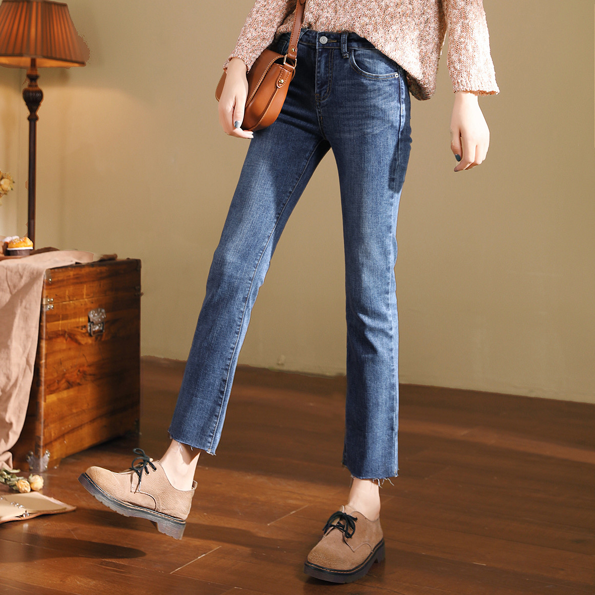 2018秋季新款韩版牛仔裤女式直筒裤裤脚翻边高腰显瘦宽松舒适简约风九