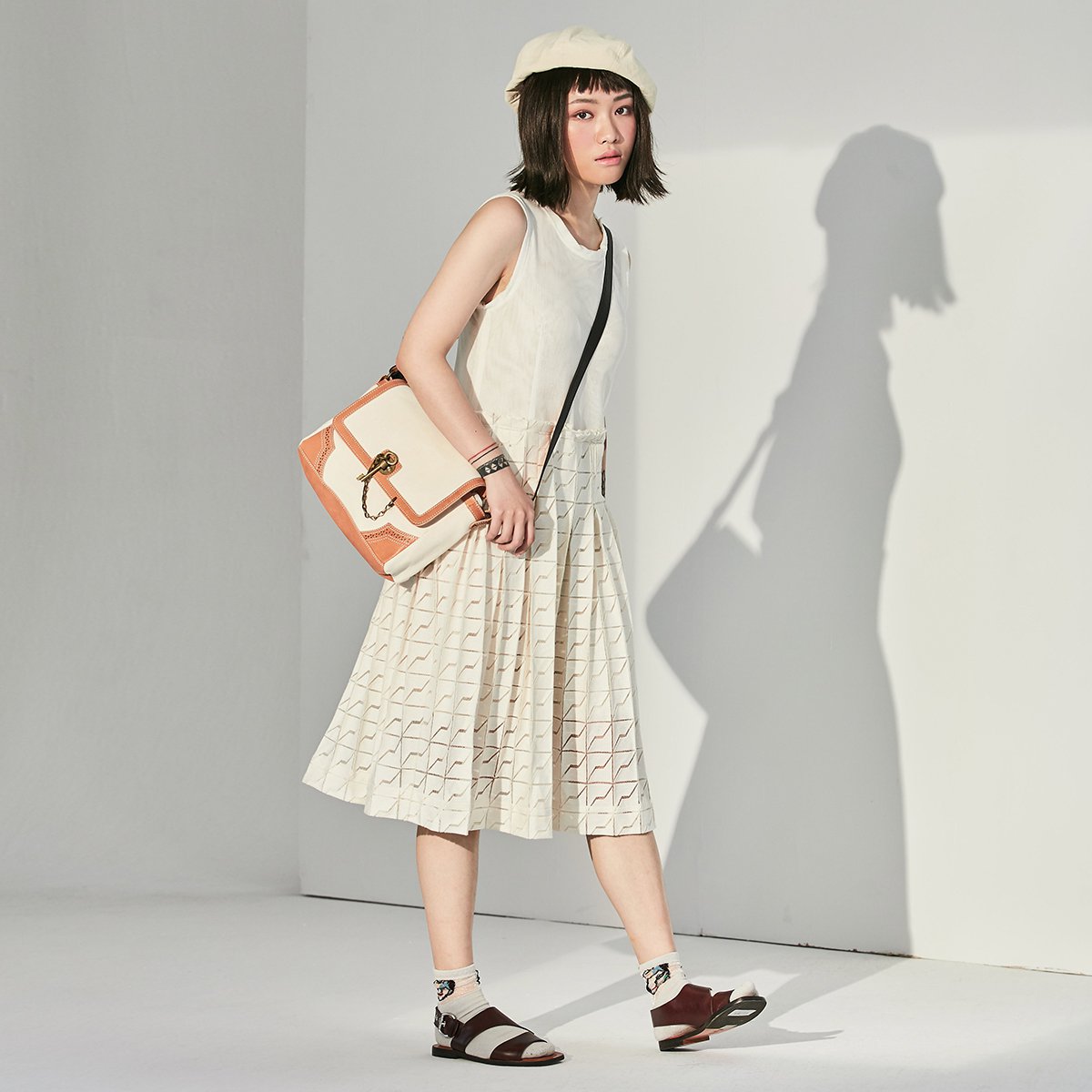 不寻常体验·initial女装专场 initial女款花纹无袖拼接连衣裙