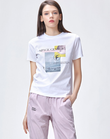 雪中飞2019新品夏季短袖t恤基础简约时尚印花透气圆领短袖女