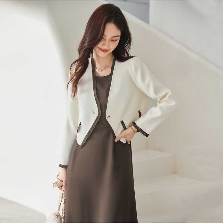 ���˰� ����ʽ����С�����������ȹ��װ���＾ײɫ��������A��ȹ������