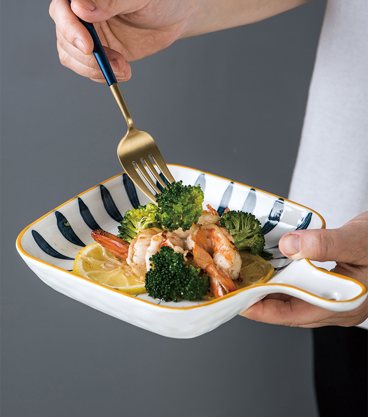 两只装陶瓷盘子创意个性网红盘子菜盘家用餐具手柄早餐盘炒菜盘