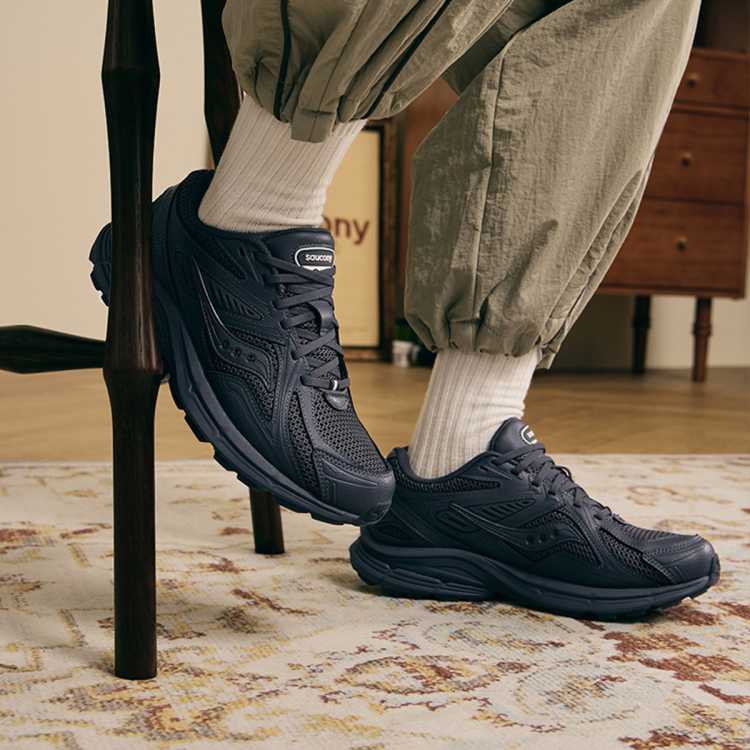 saucony ˴ͬKINVARAݼ4 REųܲЬ