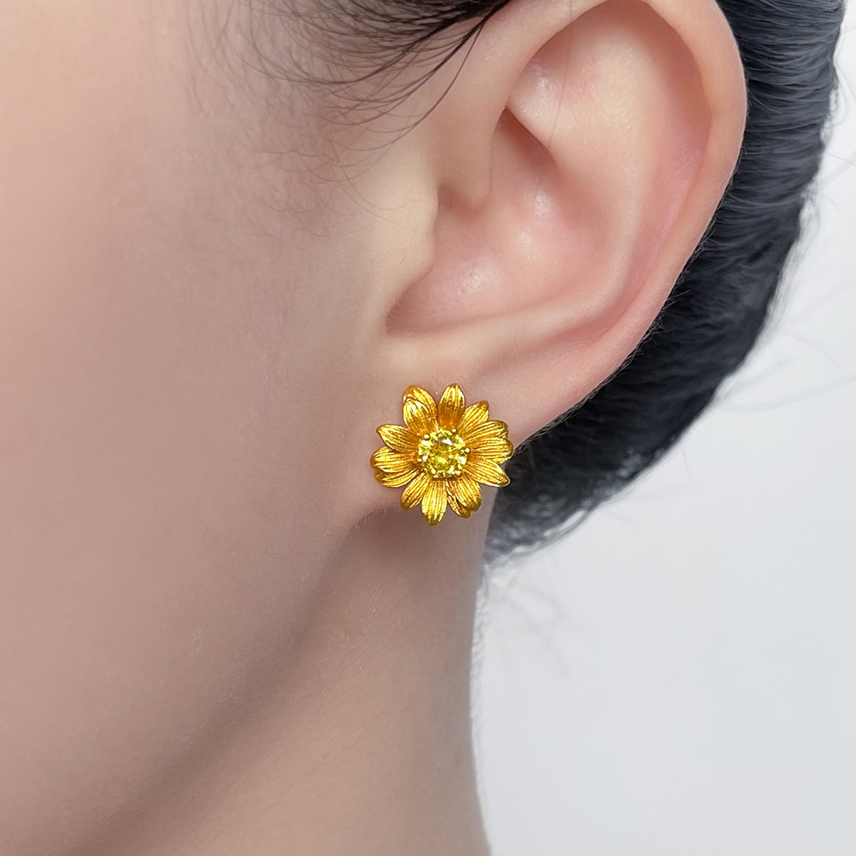 ��̩���� �������� ���տ�����Ůʿ���� ��Լ���� �ٴ�߼���Ƹ� 63Ԫ