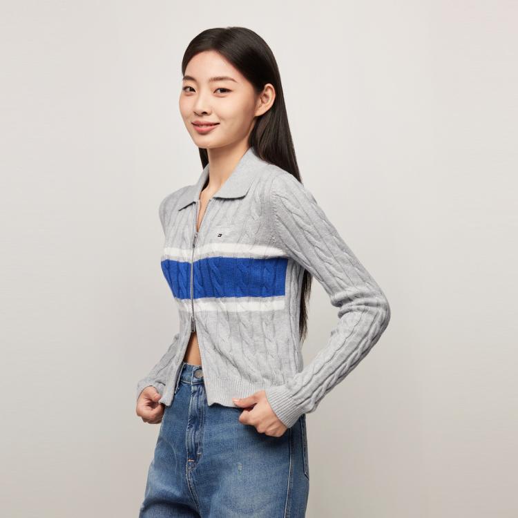 Tommy Hilfiger Tommy Jeans24新款秋冬女翻领绞花肌理感长袖针织开衫外套19373 In Gray