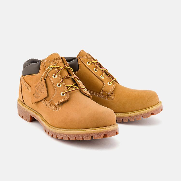 Timberland 防水处理 男款经典靴款 防滑鞋底 In Brown