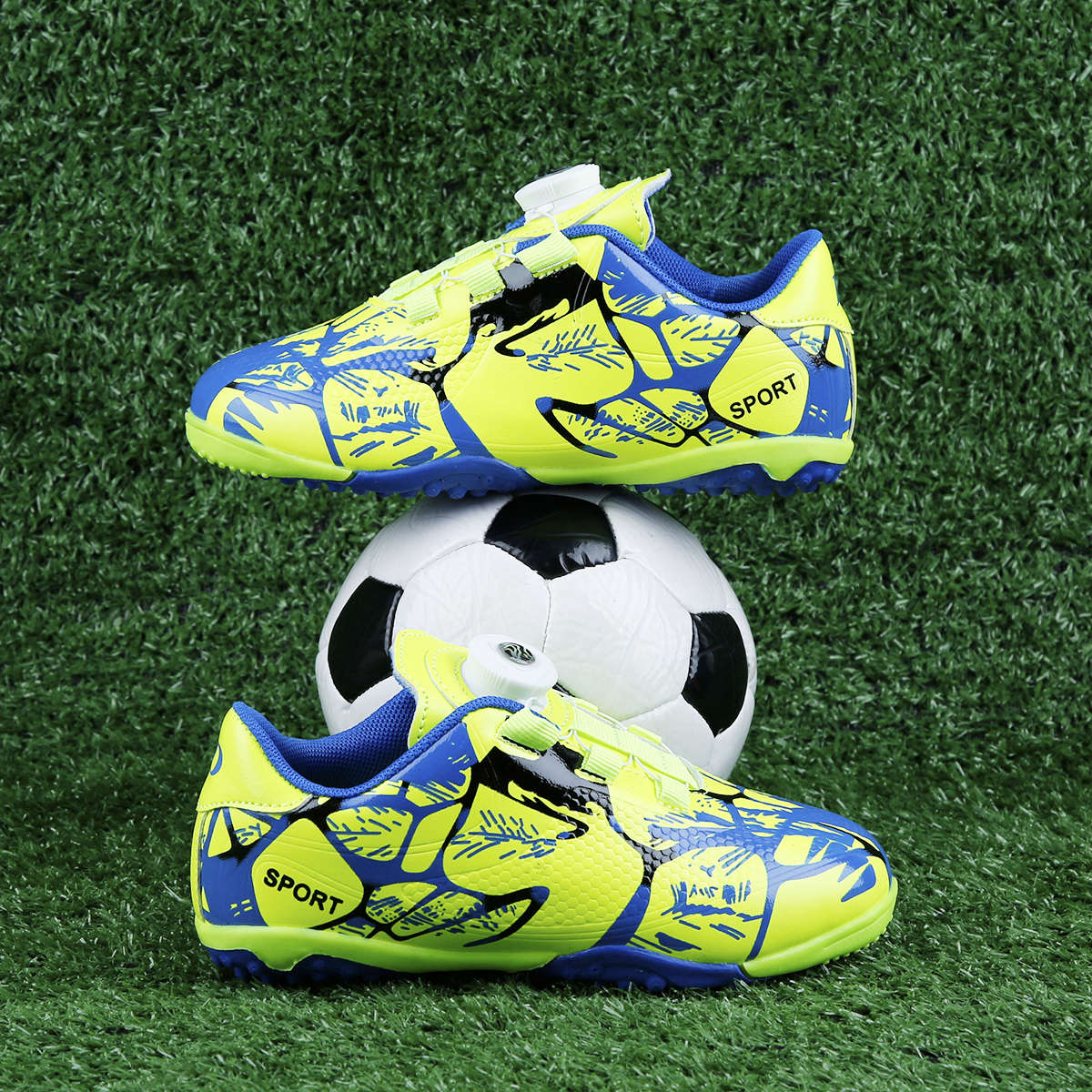 【潮童足球鞋】儿童足球鞋炫彩男童女童鞋户外稳固抓地碎钉训练鞋