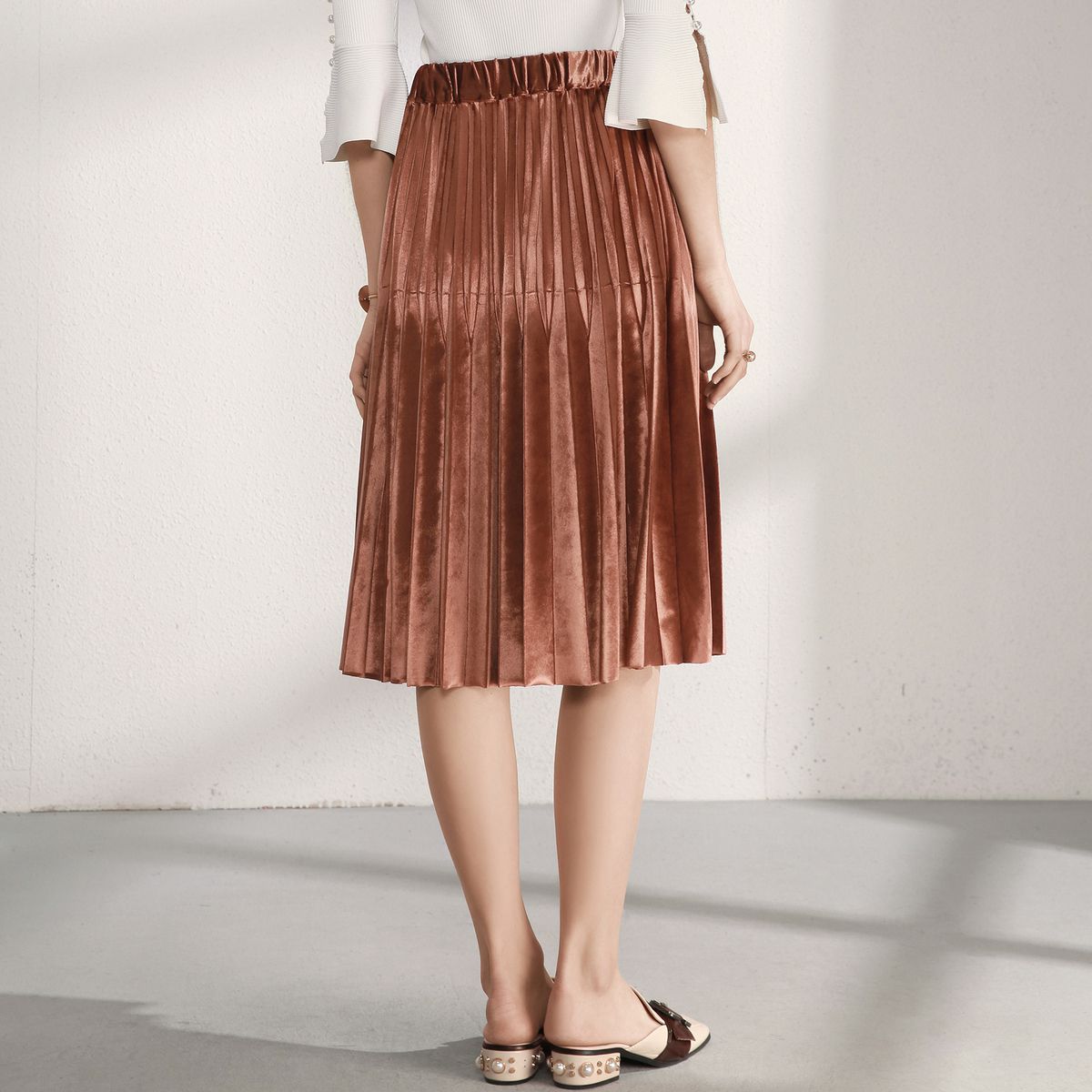 betu/百图新款韩版中长款a字裙丝绒半身裙百褶裙