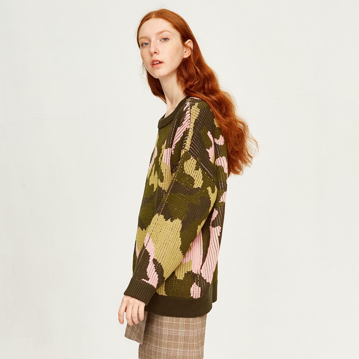 ur女士女装圆领拼色保迷彩针织棉t恤衫wg02s9bn2003