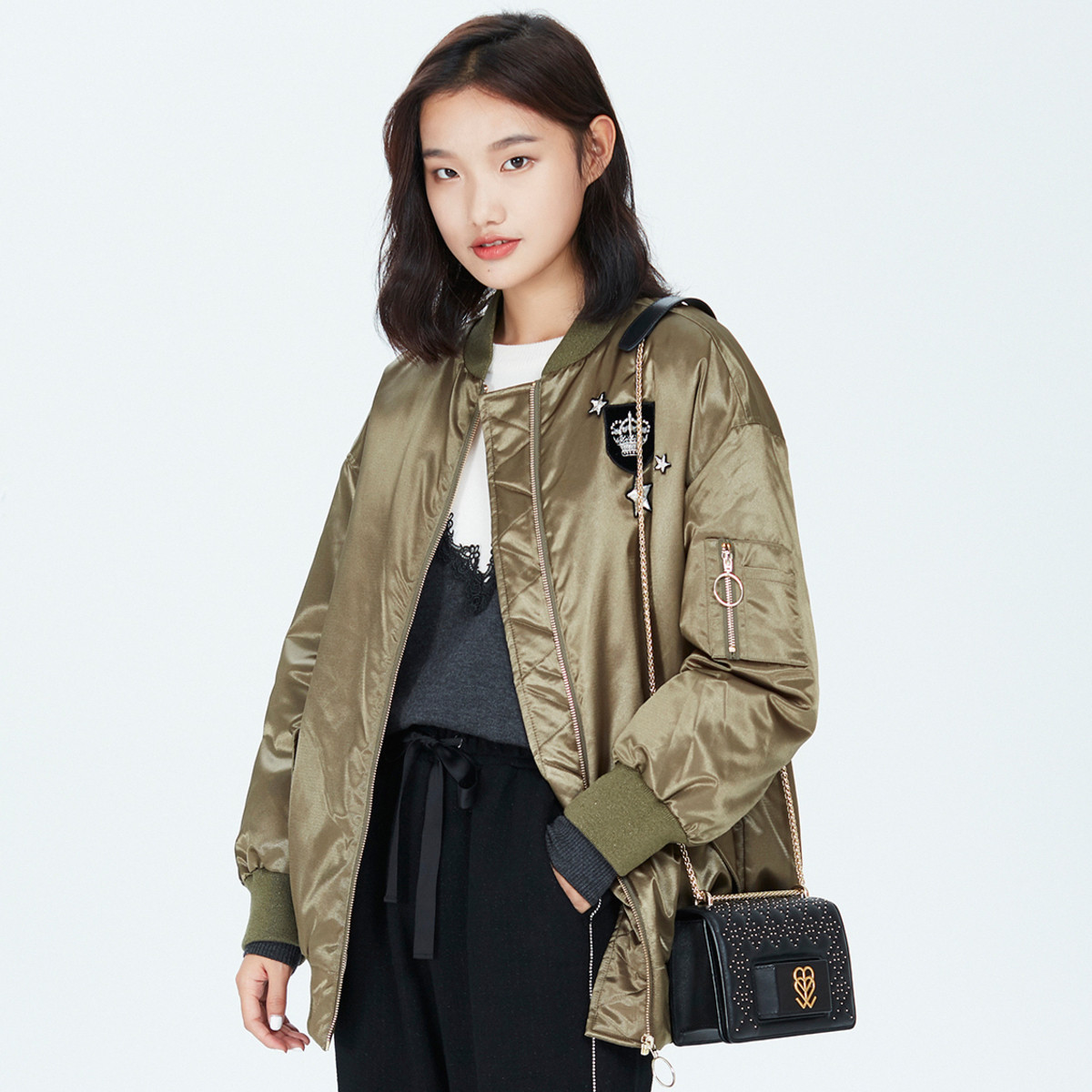 时髦大廓形贴布绣花飞行员羽绒服夹克