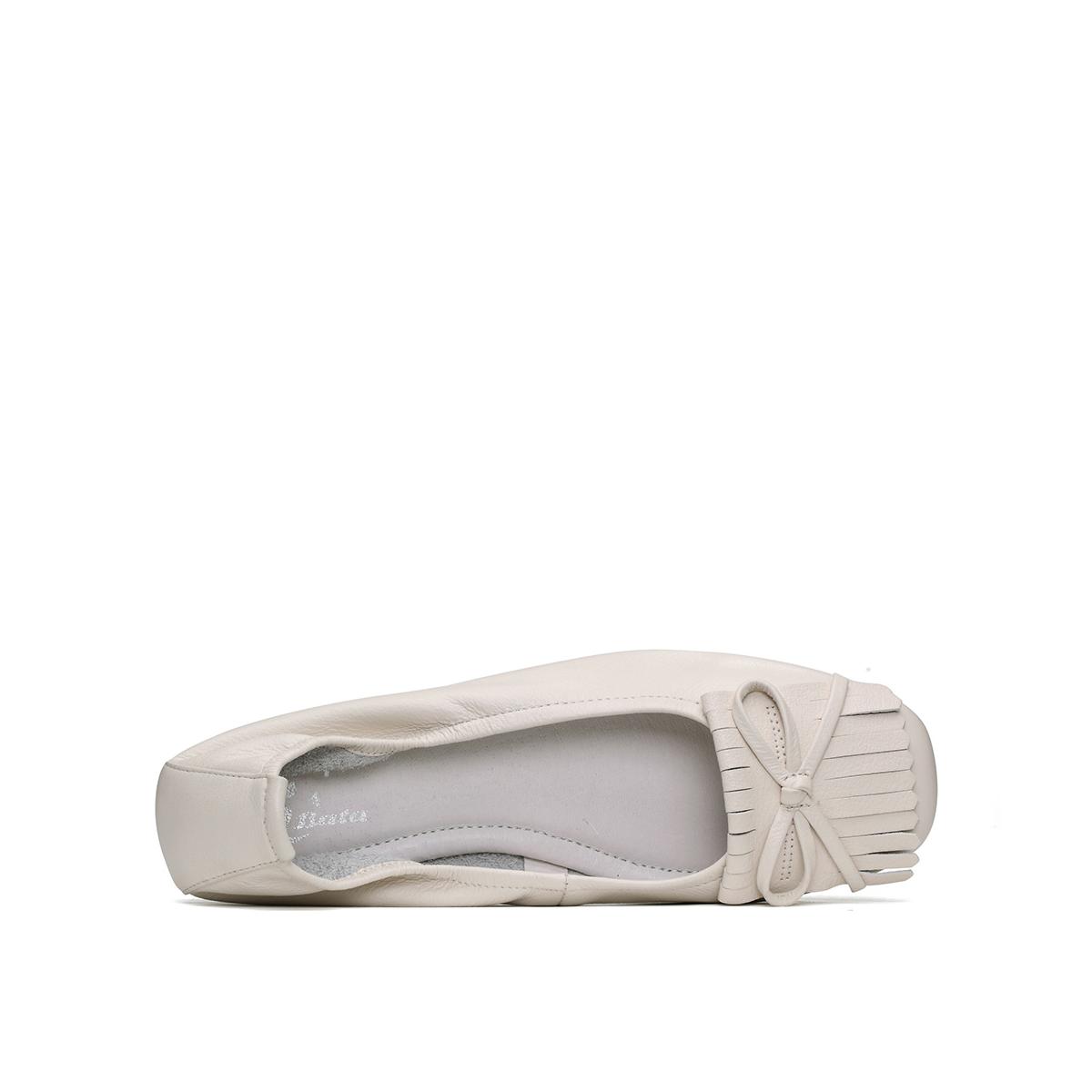 bata拔佳浅口低跟英伦风女鞋牛皮舒适妈妈鞋奶奶鞋女鞋单鞋