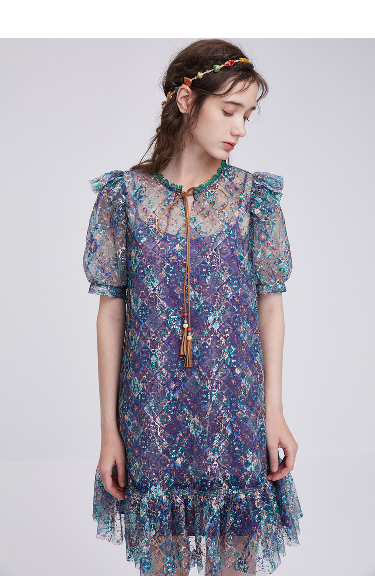 菀草壹蕾丝连衣裙女夏季2021新款时尚气质法式设计感荷叶边碎花裙