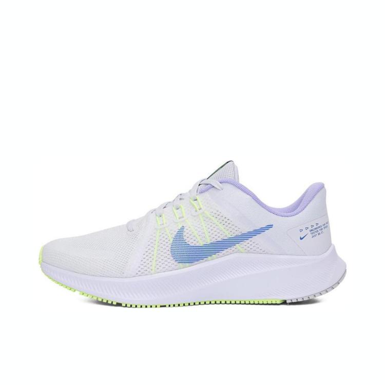Nike Quest 4 运动训练 女子跑步鞋 In White