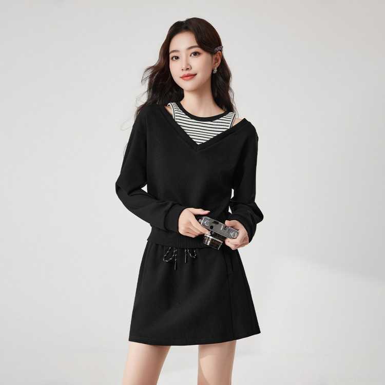 ������ ��װ2025�＾����ʱ�������˶�����Ƹ�������ȹ