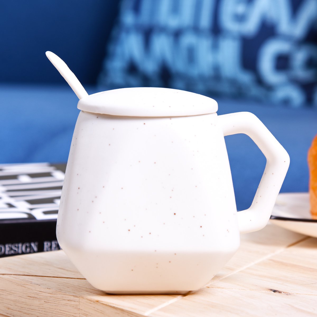 豪峰陶瓷水杯创意马克杯带盖勺咖啡杯办公室喝水杯子家用牛奶杯