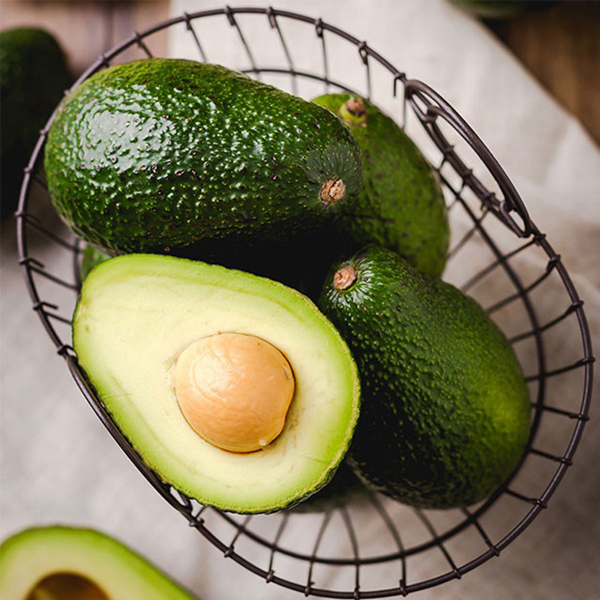 秘鲁进口巨无霸牛油果 4个装 大果单果200-250g 新鲜水果