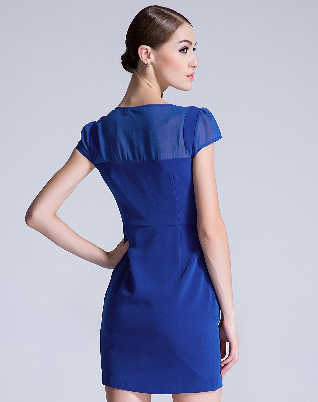 蓝色短袖圆领收腰透视拼接连衣裙