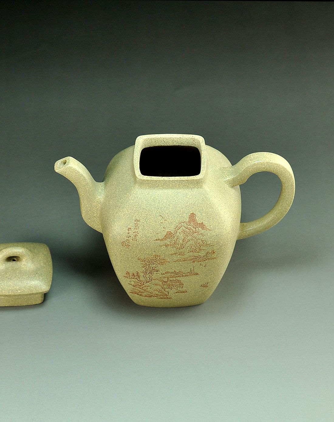 王寅芳-就方紫砂壶 *工艺美术员