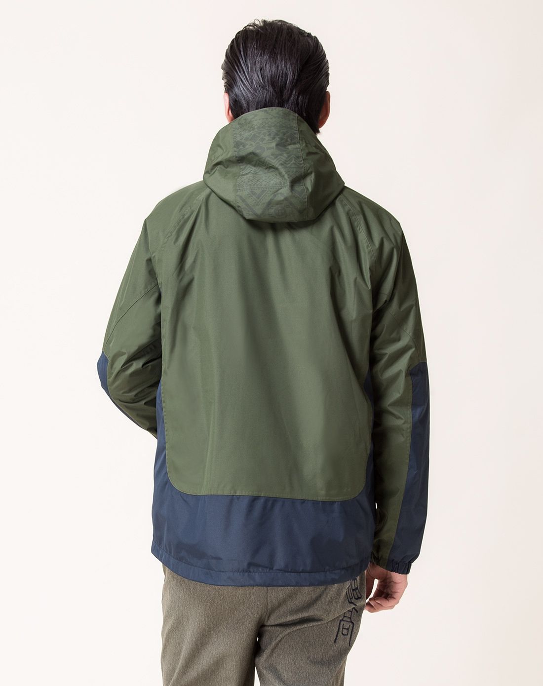 保暖可拆卸两件套 男士冷杉绿冲锋衣