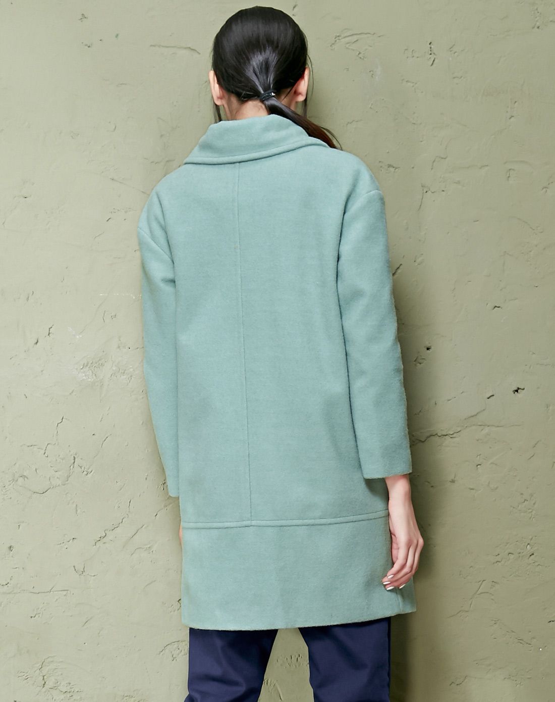 薄绿 从容 文艺翻领纯色宽松毛呢外套