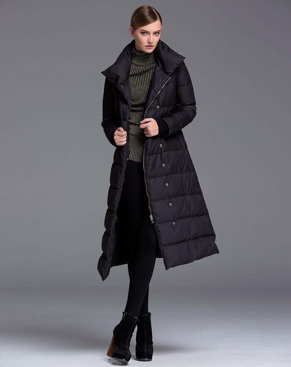 黑色长袖立领加厚长款直筒高端欧美风羽绒服