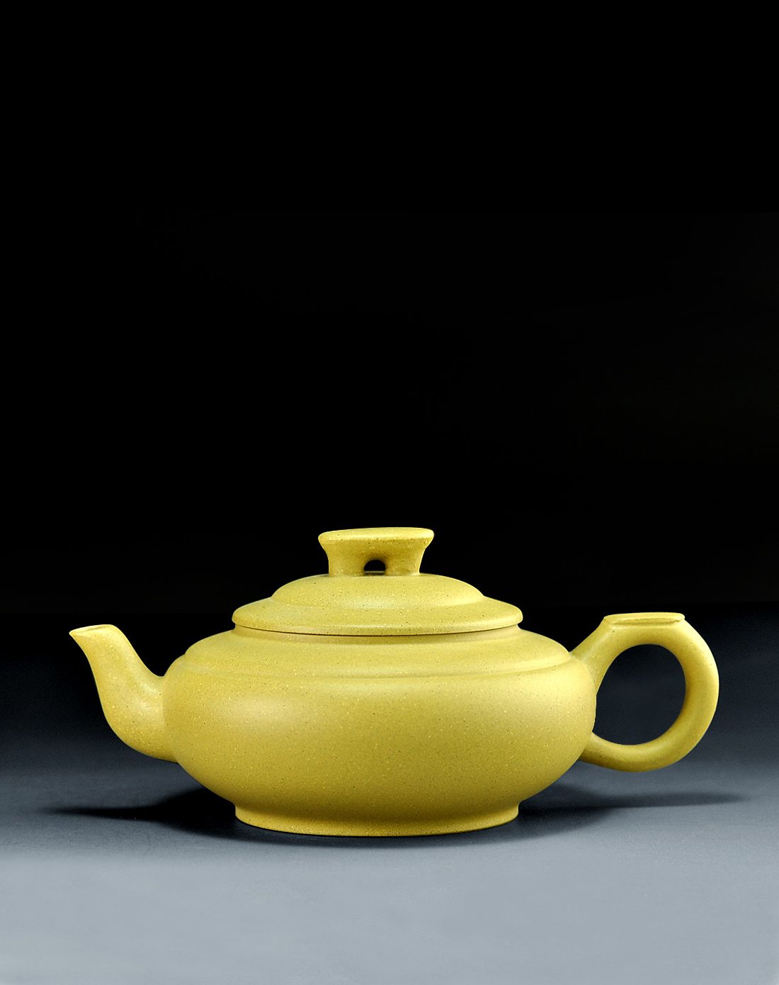 王寅芳-上新桥紫砂壶 *工艺美术员