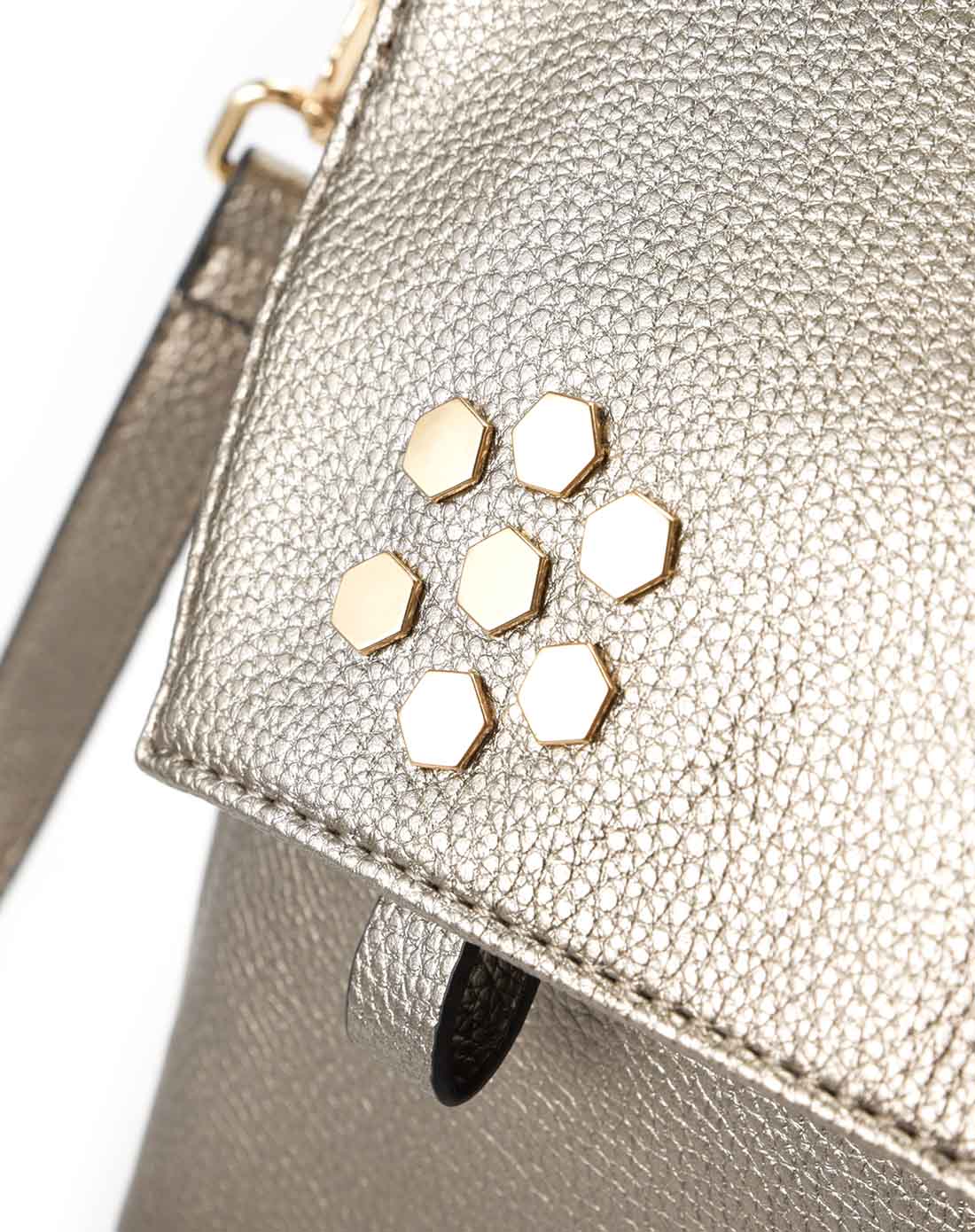 makko女士古银色金属片装饰休闲手挽包