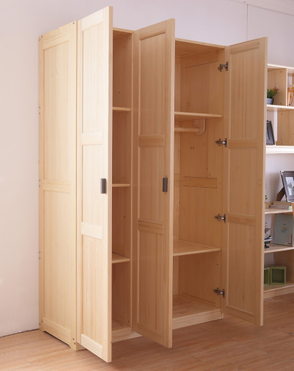 多喜爱松木三门衣柜