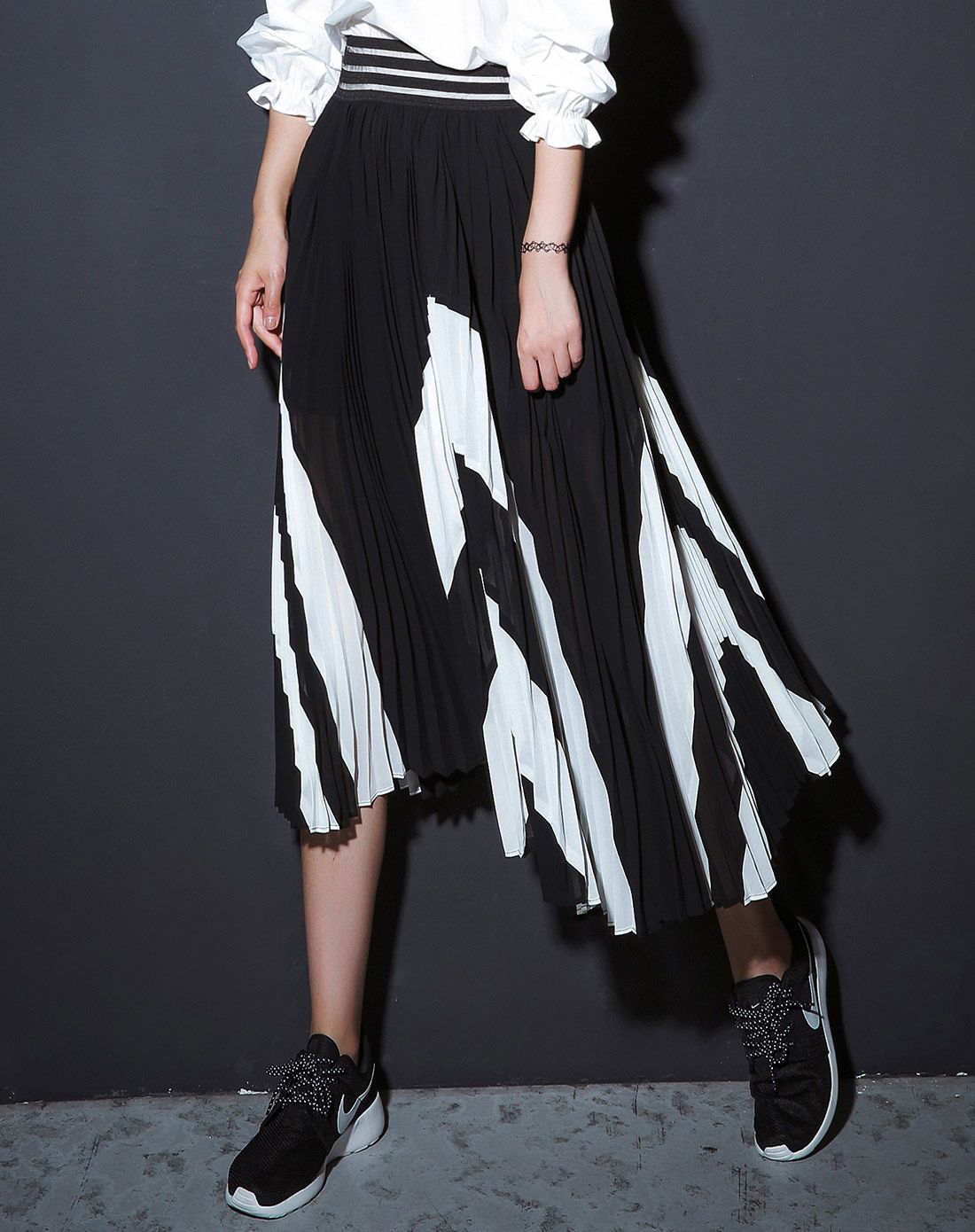 other mix黑色 印花不规则裙摆半身裙