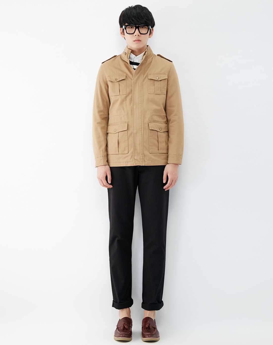 男款小麦色基本外套