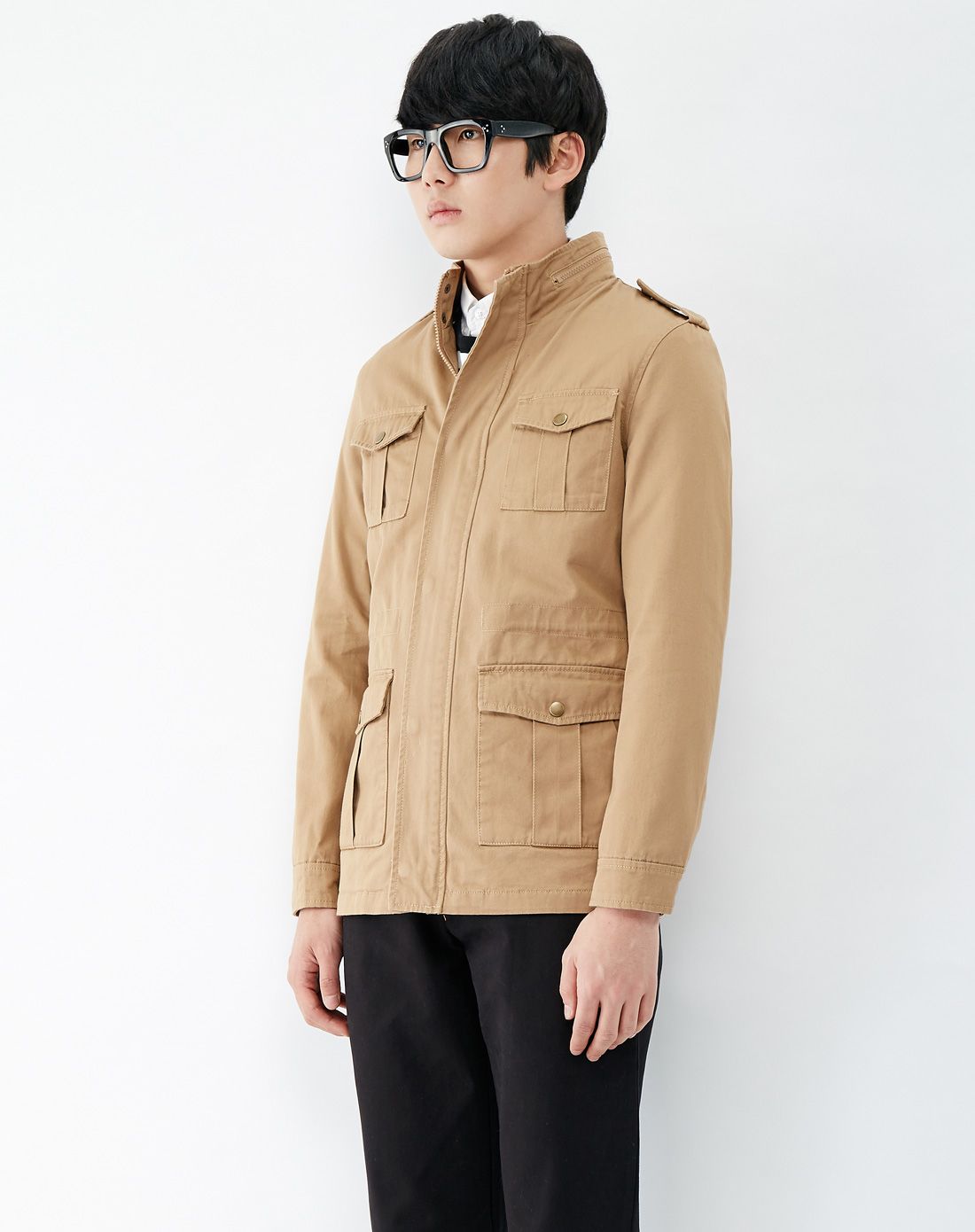 男款小麦色基本外套