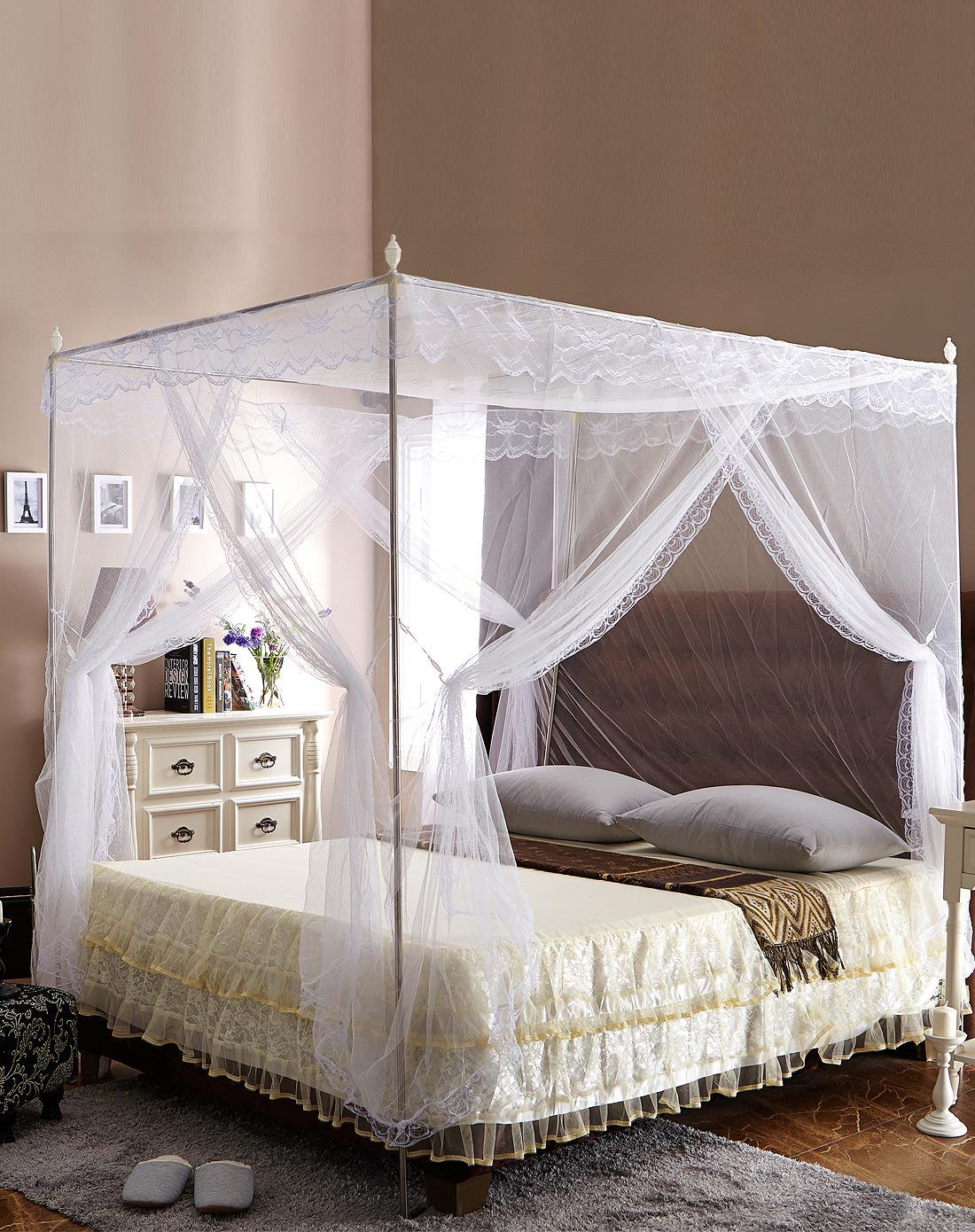 1.5米三开门不锈钢宫廷双人蚊帐白色