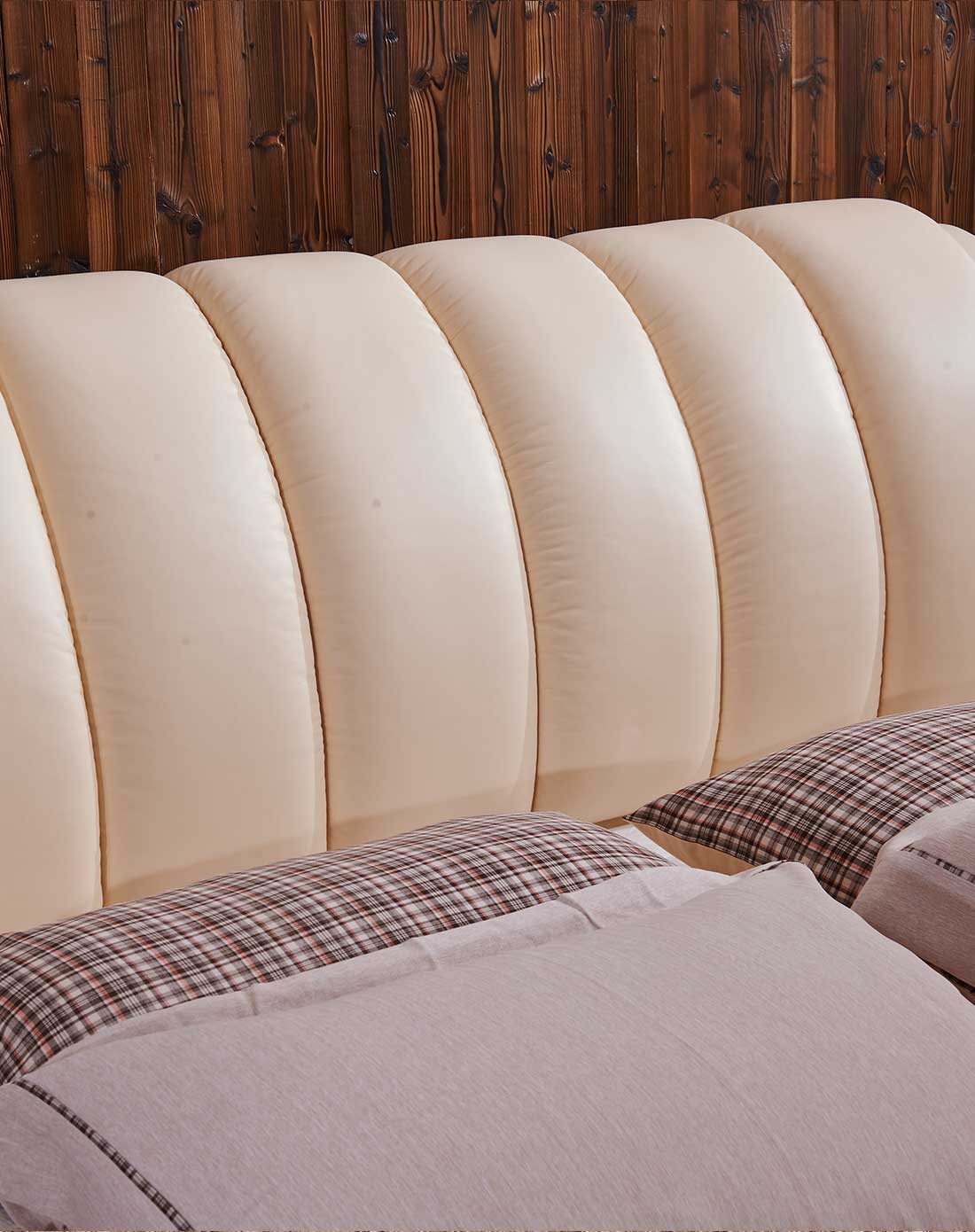 斯林百兰slumberland床垫现代简约 头层牛皮 双人真皮软床 曼彻斯特