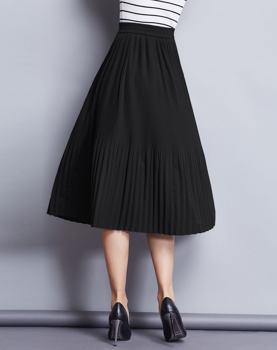 黑色压褶百搭雪纺半身裙